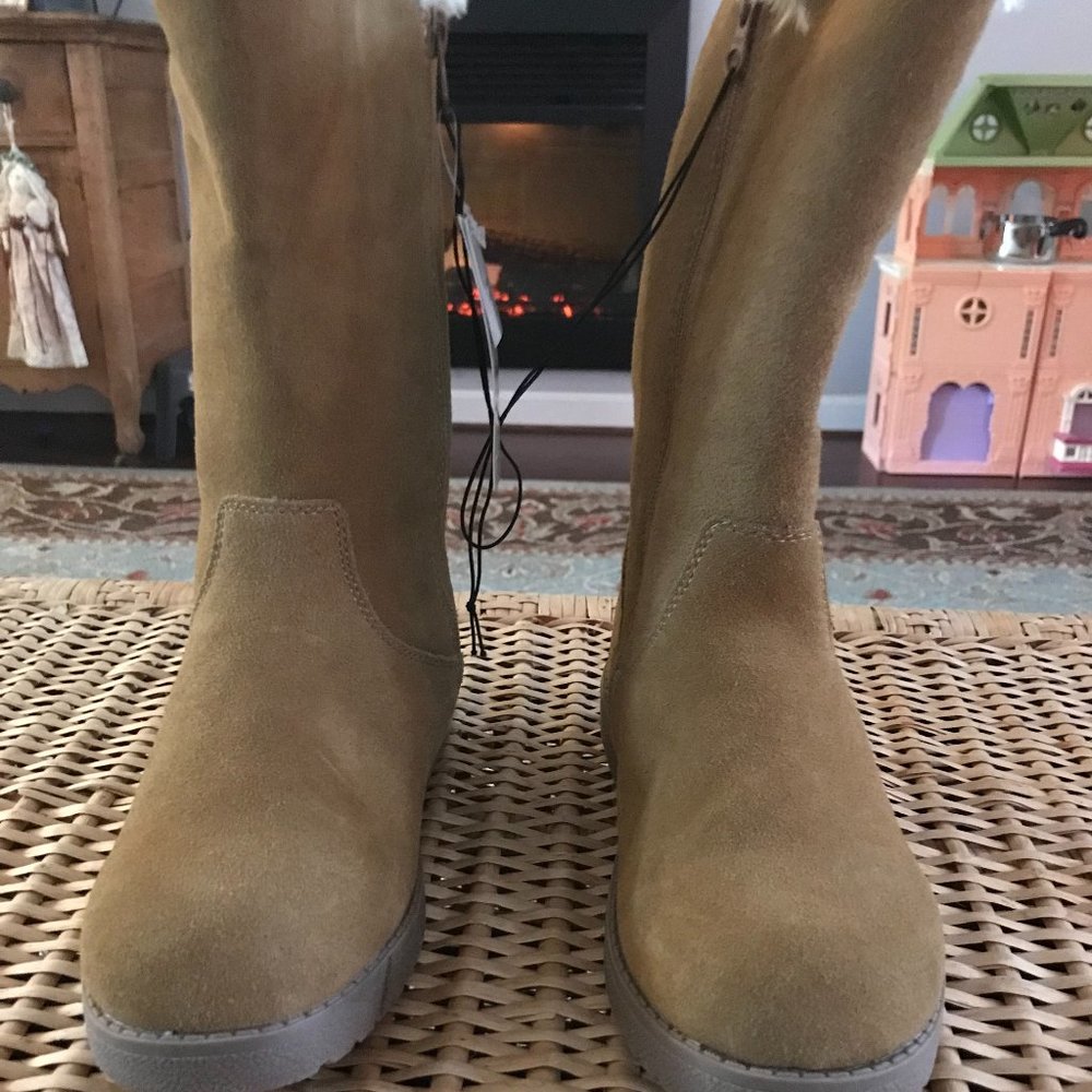 NEW WITH TAGS WINTER BOOTS